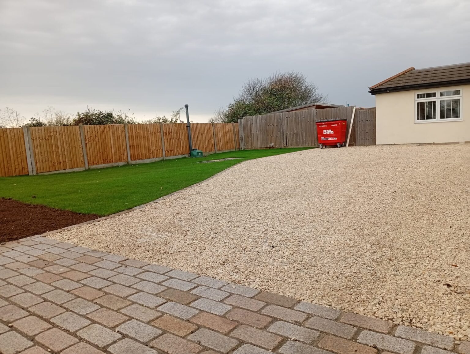 benfleet-essex-gravel-driveway-installation-bloom-and-stone